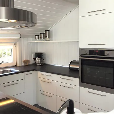 Emmarenze - 400m From The Sea By Interhome Casa de Férias