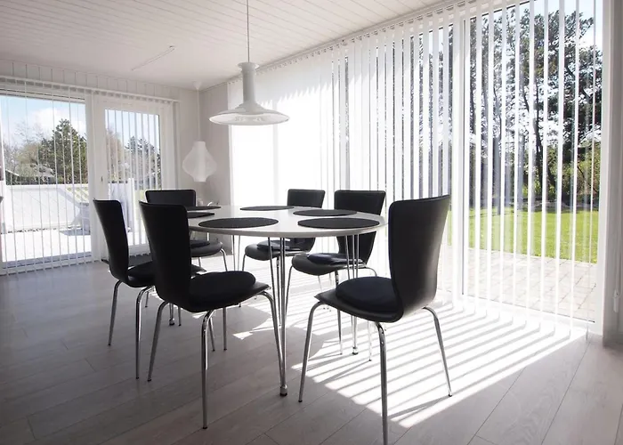 Holiday home Emmarenze - 400m From The Sea By Interhome *